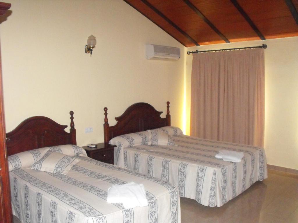 Hotel Hostal Nicol'S à Luque Extérieur photo